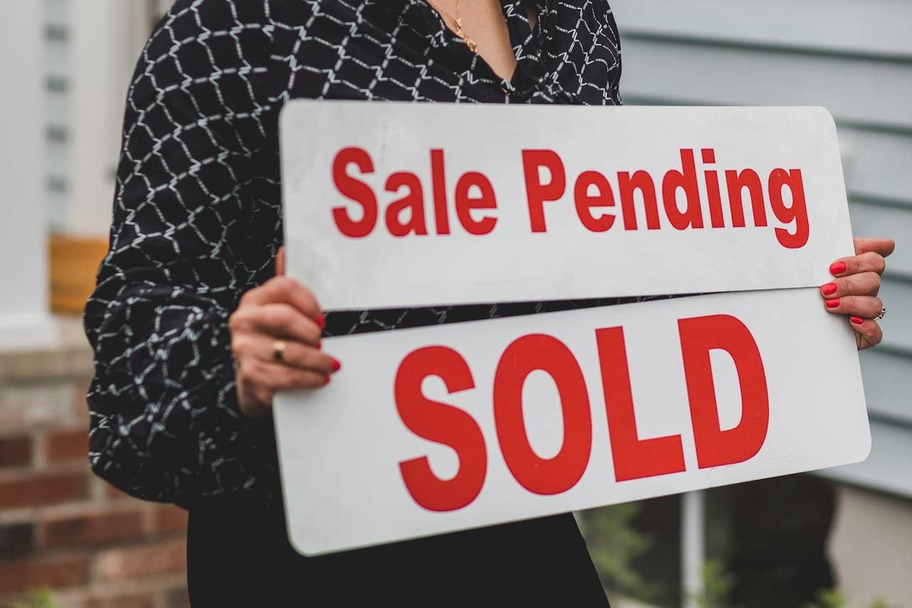 Selling vs. Holding: Best Course of Action for Your Florida Home During a Long-Term Move